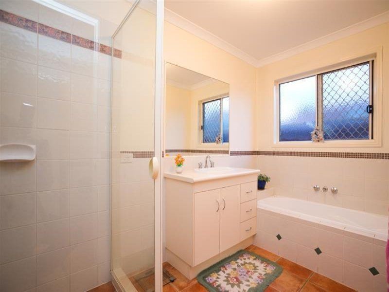 11 Killarney Place, Parkinson QLD 4115