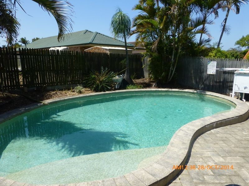 17 Solandra Crescent, Calamvale QLD 4116