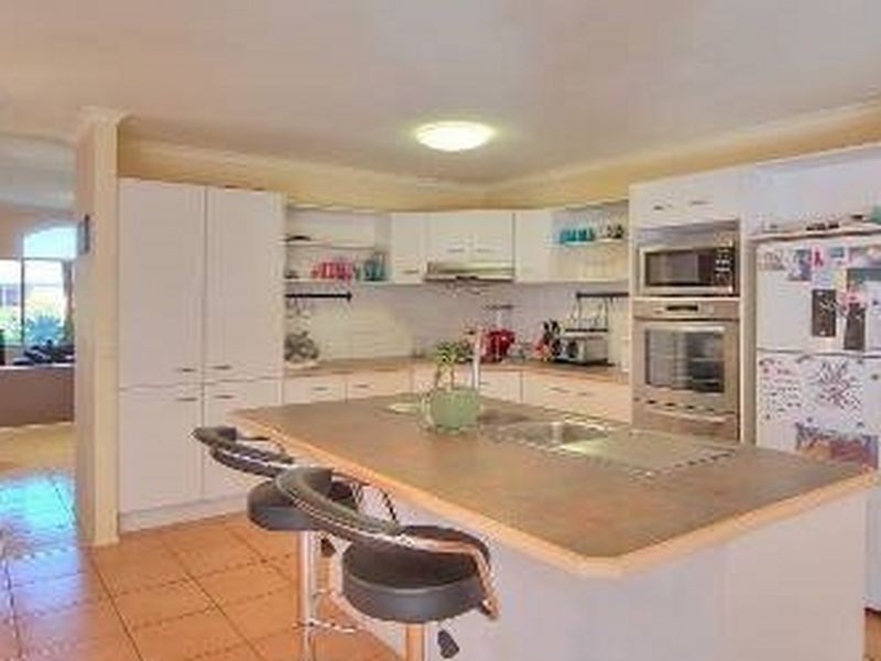 9 Bellflower Place, Calamvale QLD 4116