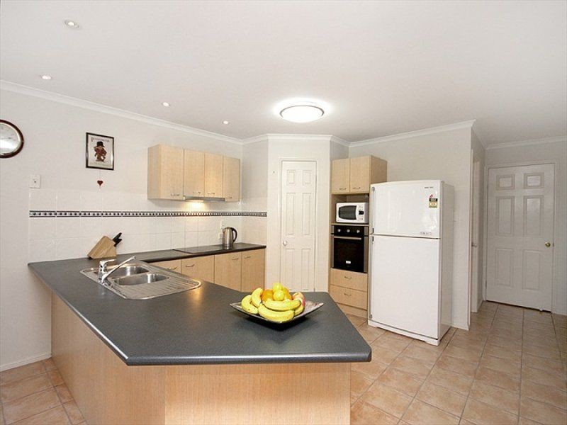 76 Lindfield Street, Parkinson QLD 4115