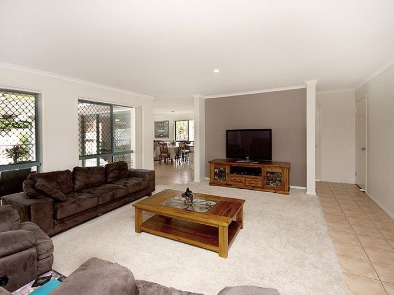 76 Lindfield Street, Parkinson QLD 4115