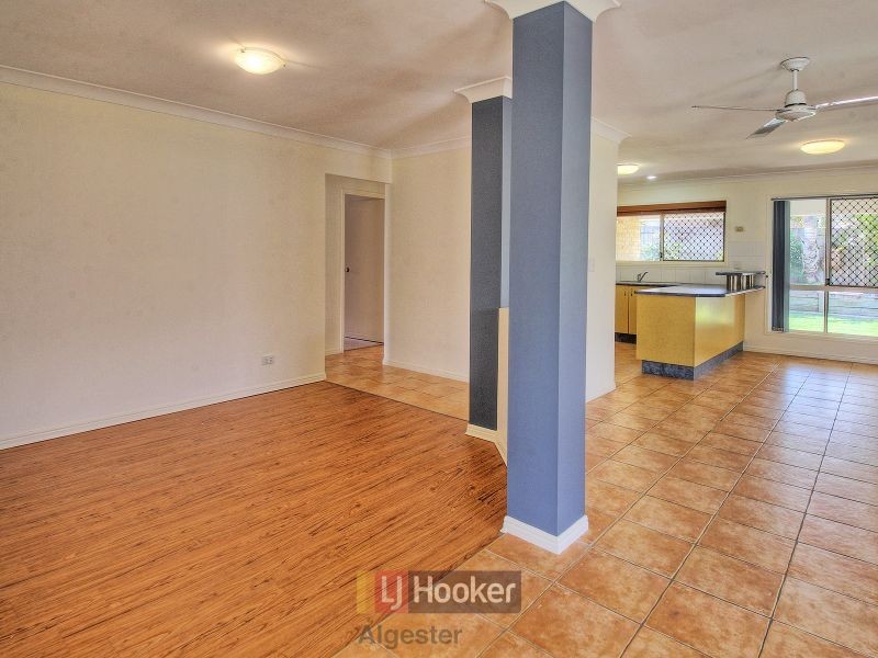 32 Central Street, Calamvale QLD 4116