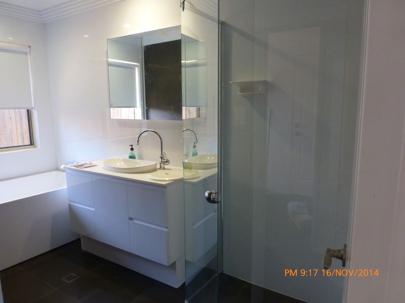 84 Sunflower Crescent, Calamvale QLD 4116