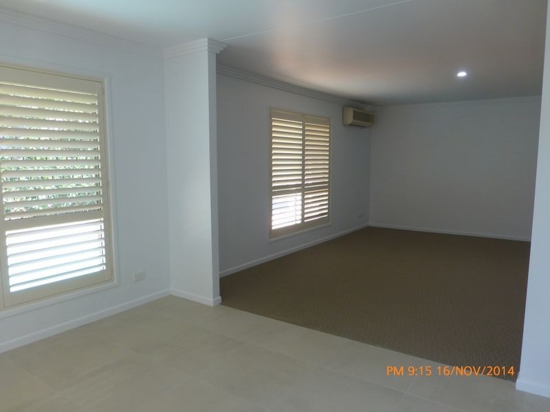 84 Sunflower Crescent, Calamvale QLD 4116