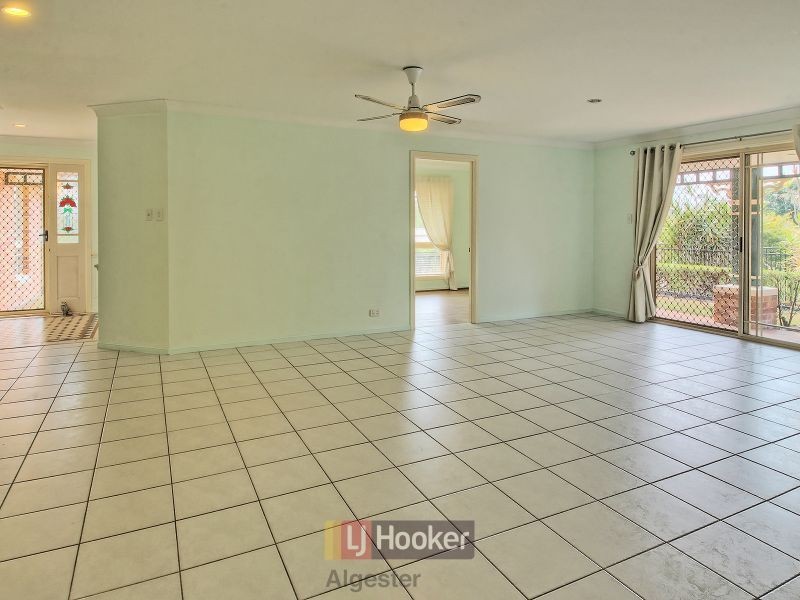 1 Ashford Place, Parkinson QLD 4115