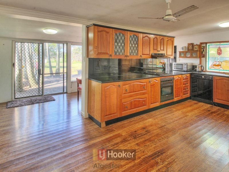 64 Laxton Road, Pallara QLD 4110