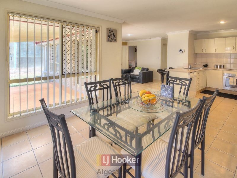 13 Naracoorte Place, Parkinson QLD 4115