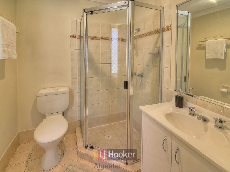13 Naracoorte Place, Parkinson QLD 4115