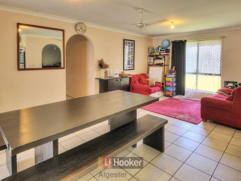 16 Mayfair Drive, Browns Plains QLD 4118