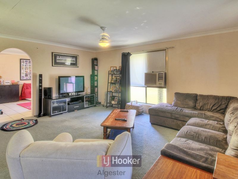 16 Mayfair Drive, Browns Plains QLD 4118