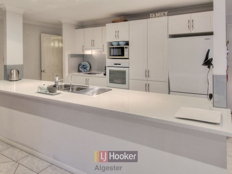 23 Janarde Place, Parkinson QLD 4115