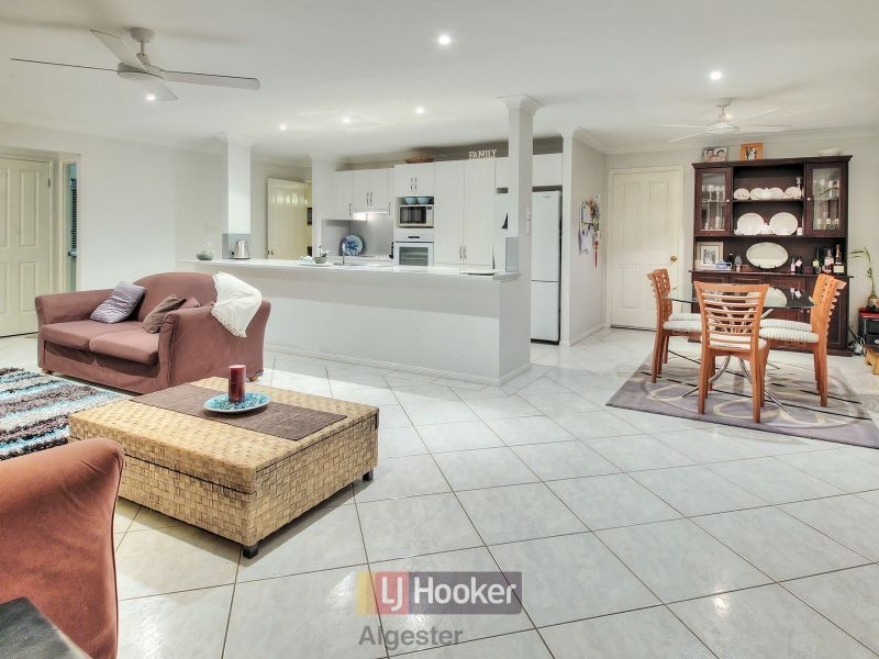 23 Janarde Place, Parkinson QLD 4115