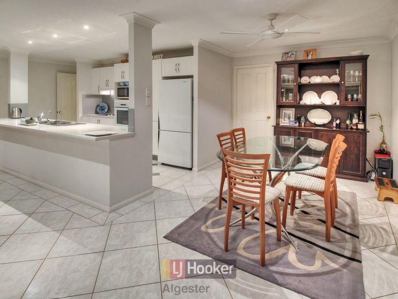 23 Janarde Place, Parkinson QLD 4115