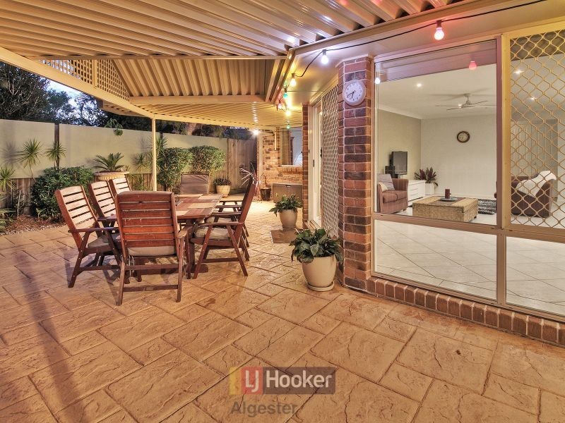 23 Janarde Place, Parkinson QLD 4115