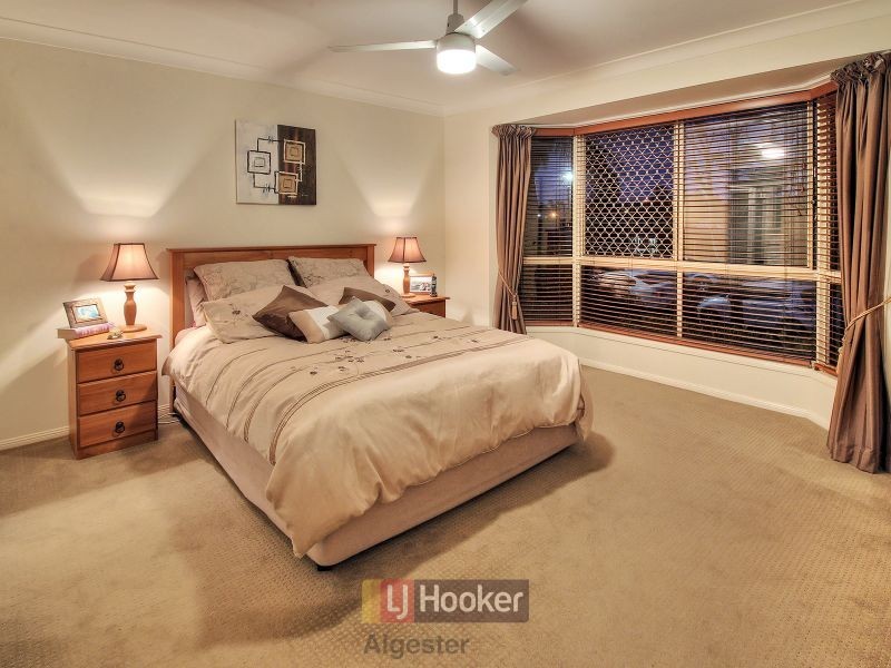 23 Janarde Place, Parkinson QLD 4115