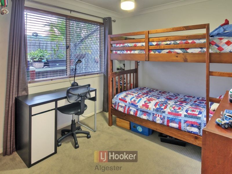 23 Janarde Place, Parkinson QLD 4115