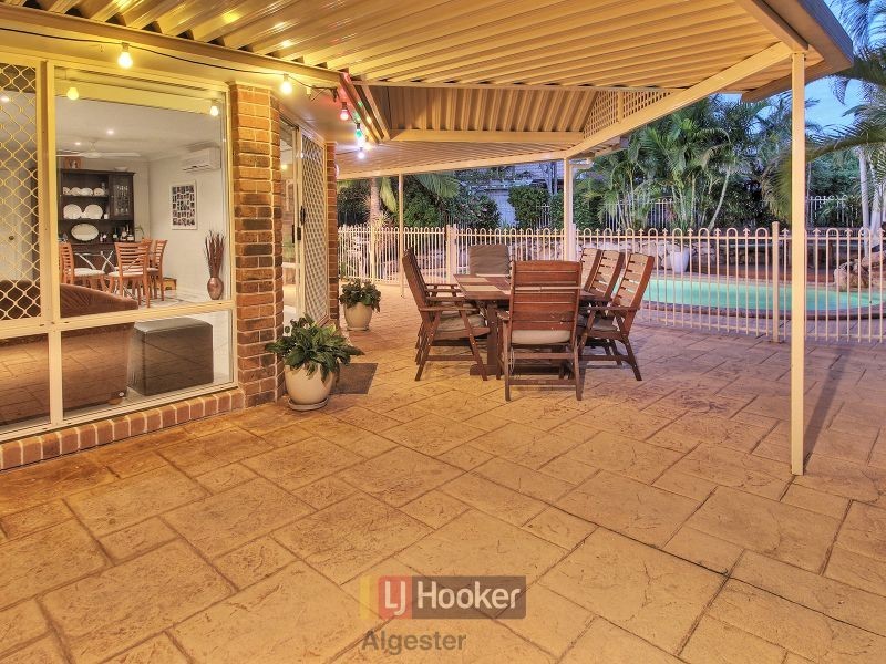 23 Janarde Place, Parkinson QLD 4115