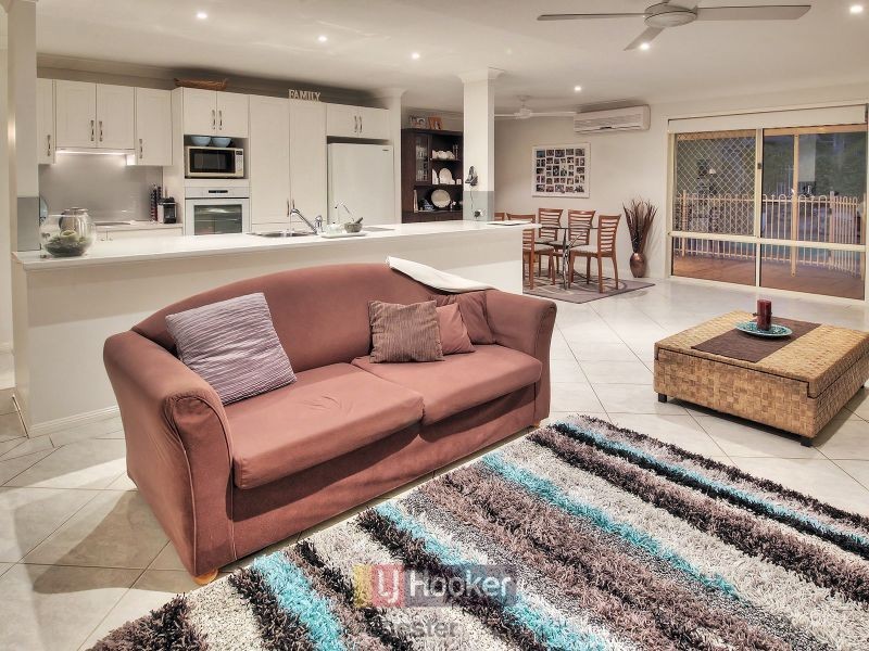 23 Janarde Place, Parkinson QLD 4115