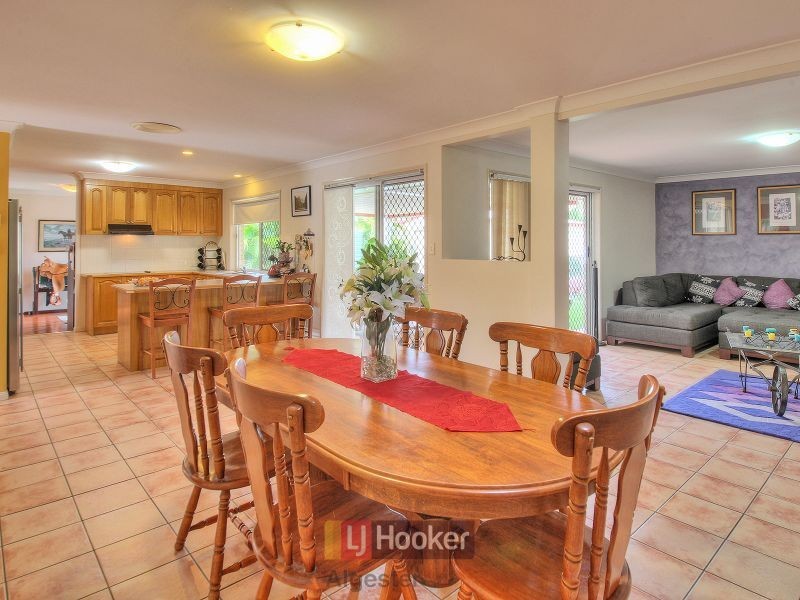 28 Albert Place, Parkinson QLD 4115