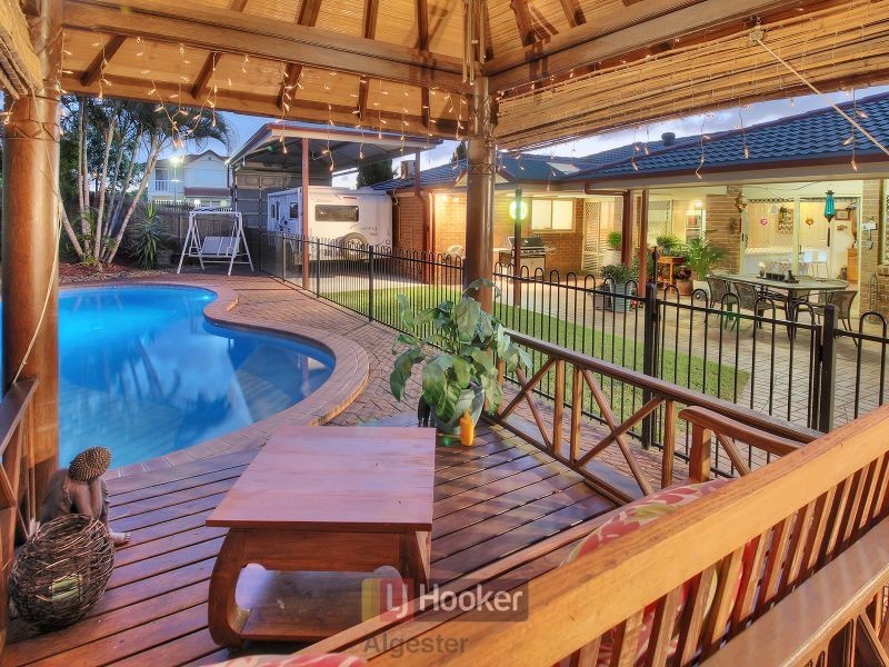 20 Strathaird Place, Parkinson QLD 4115
