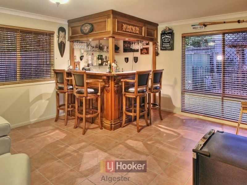 20 Strathaird Place, Parkinson QLD 4115