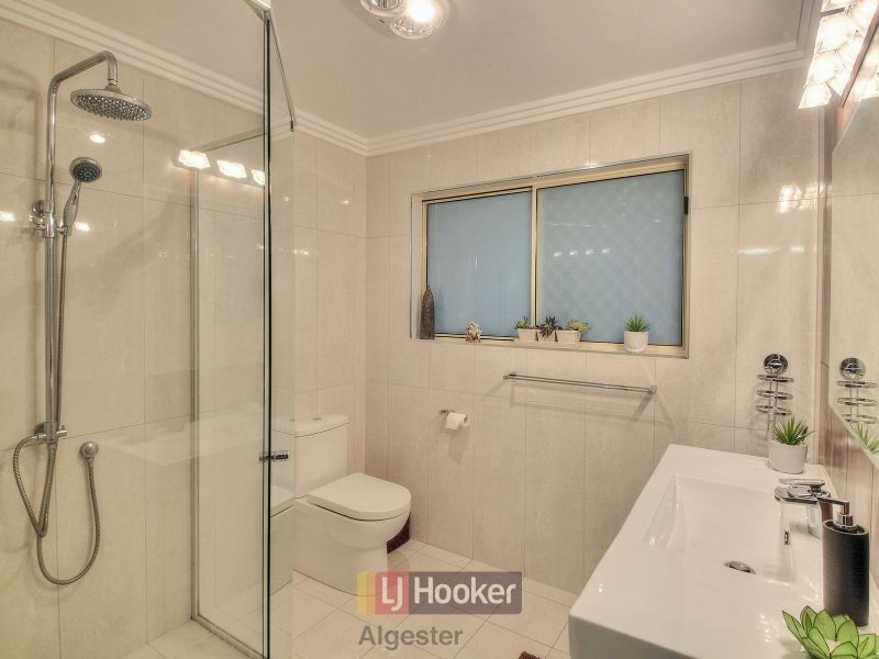 20 Strathaird Place, Parkinson QLD 4115
