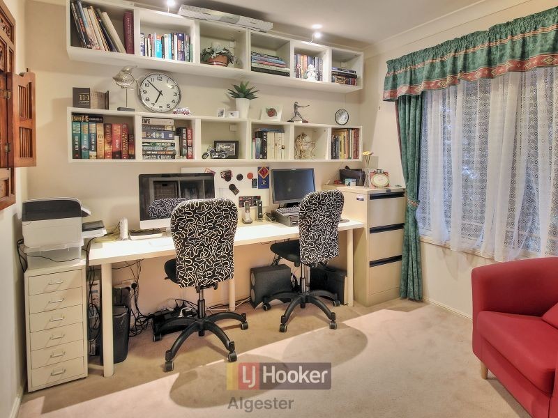 20 Strathaird Place, Parkinson QLD 4115