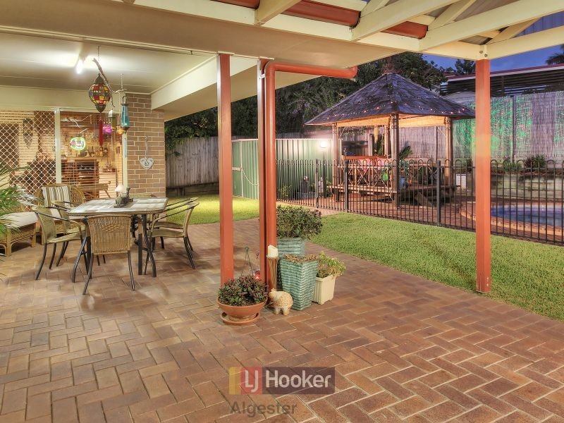 20 Strathaird Place, Parkinson QLD 4115