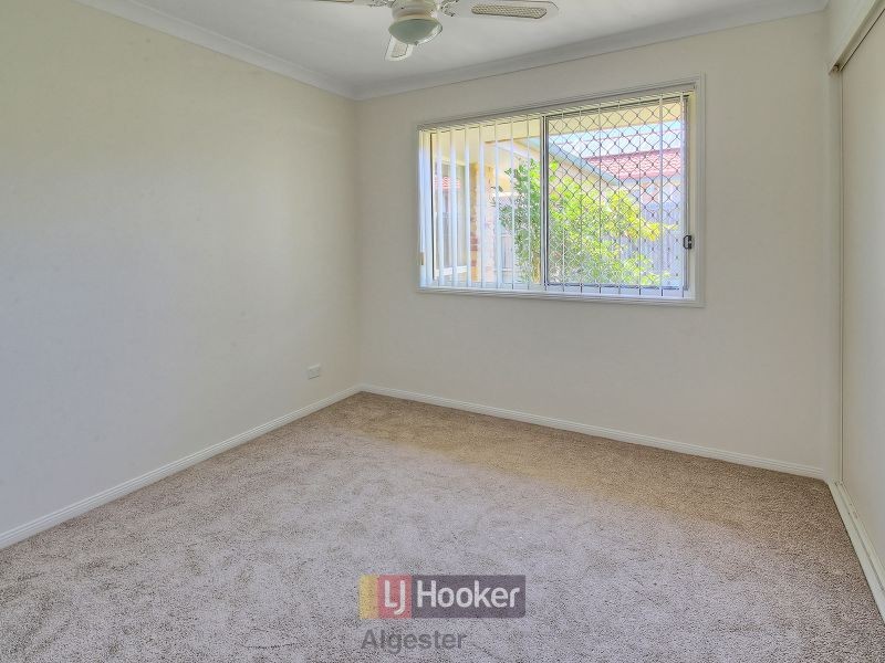 46 Pinedale Cres, Parkinson QLD 4115