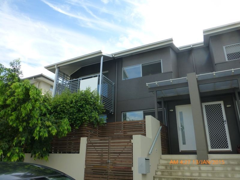 4 Kooyonga Place, Brookwater QLD 4300