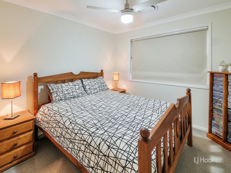 85 Oakview Street, Parkinson QLD 4115