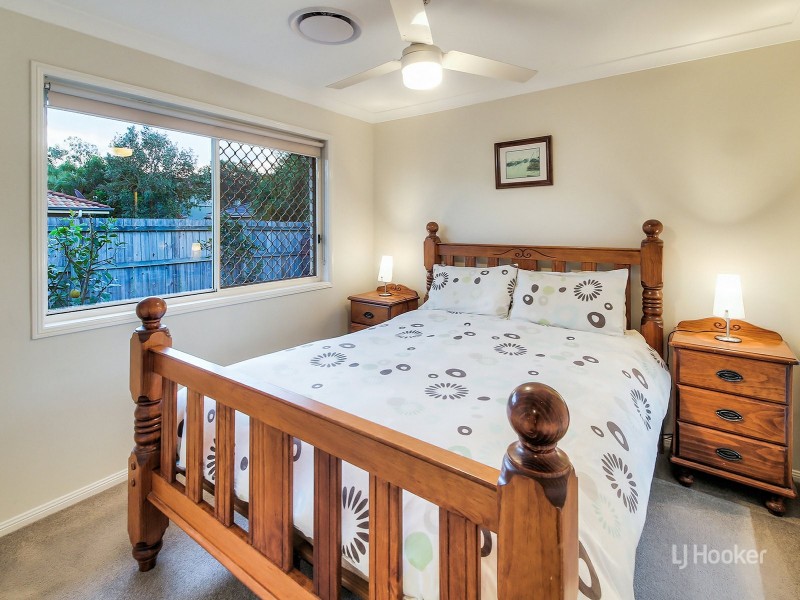 85 Oakview Street, Parkinson QLD 4115