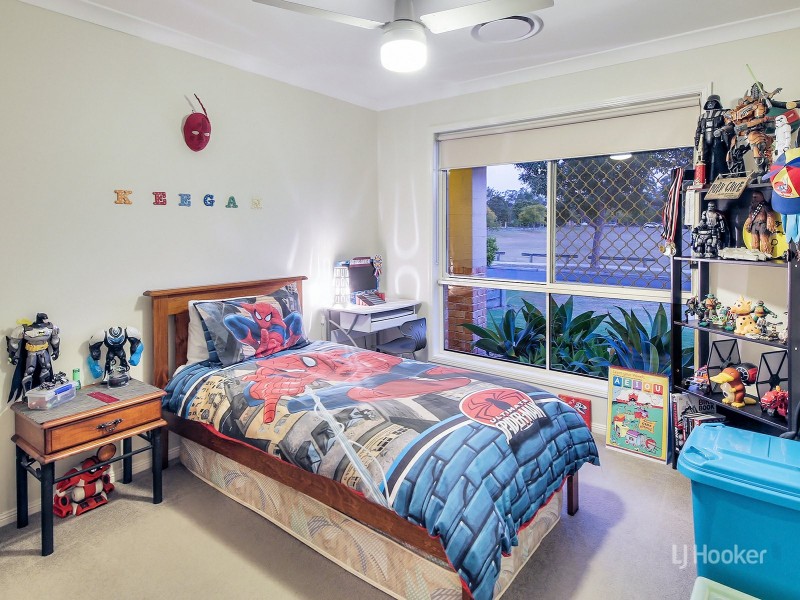 85 Oakview Street, Parkinson QLD 4115