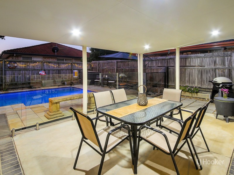 85 Oakview Street, Parkinson QLD 4115