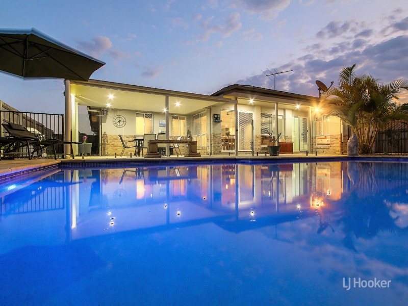 85 Oakview Street, Parkinson QLD 4115