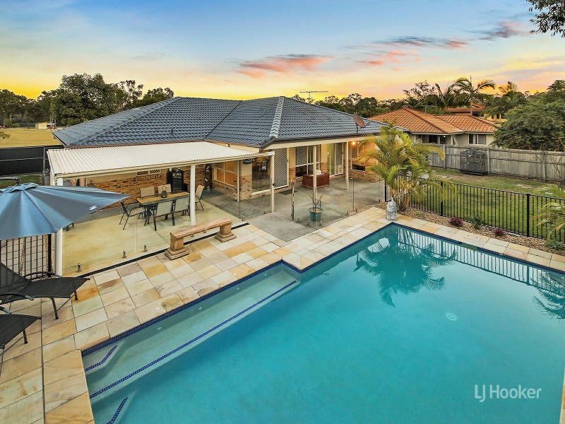 85 Oakview Street, Parkinson QLD 4115