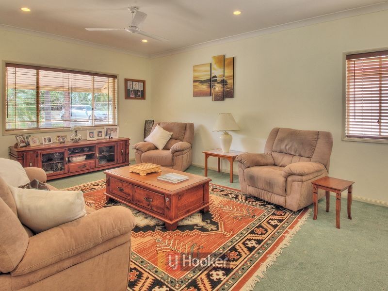 64 Bellenden Close, Munruben QLD 4125