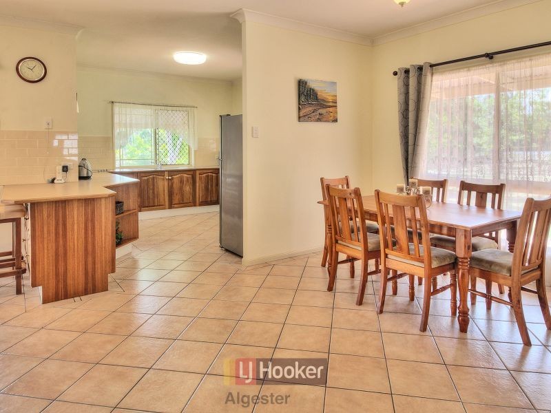 64 Bellenden Close, Munruben QLD 4125