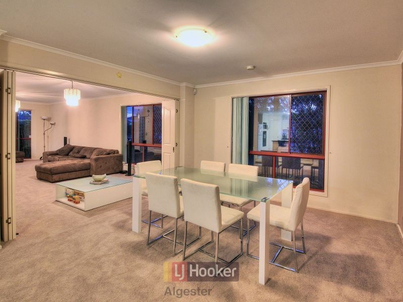 116 Glenfield Street, Parkinson QLD 4115