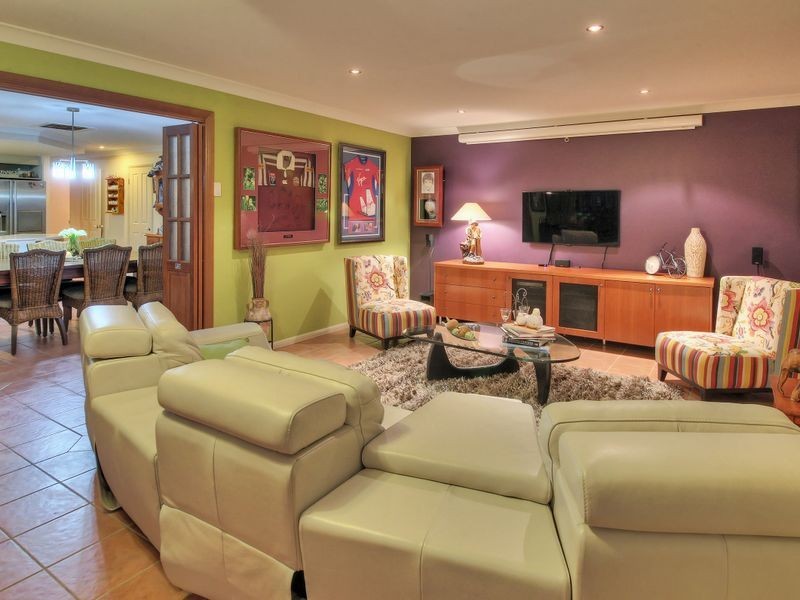 20 Strathaird Place, Parkinson QLD 4115