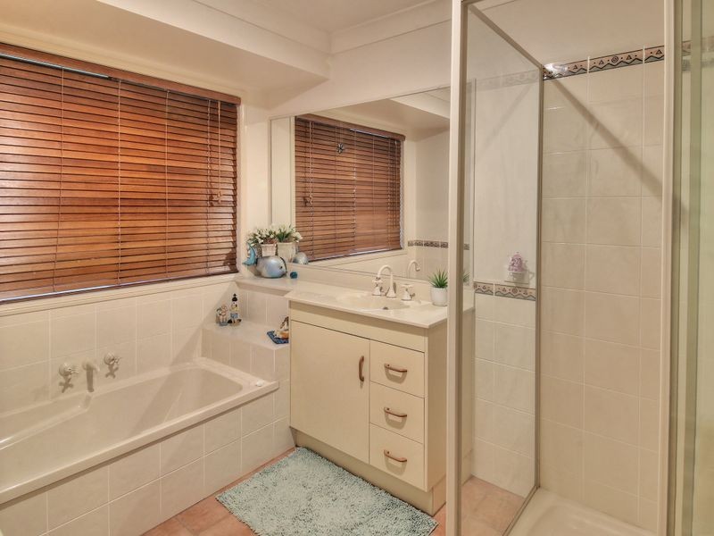 20 Strathaird Place, Parkinson QLD 4115