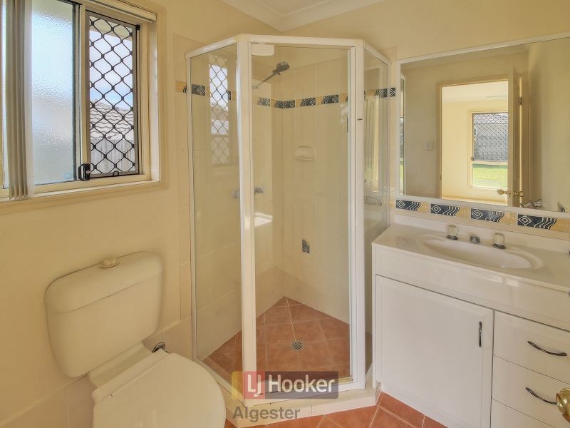 15 Frances Place, Calamvale QLD 4116