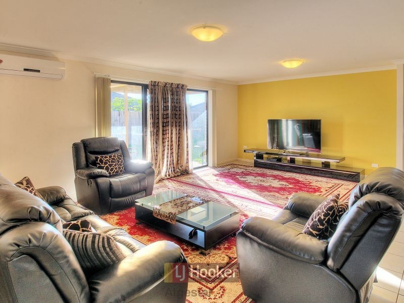 8 Jade Court, Algester QLD 4115