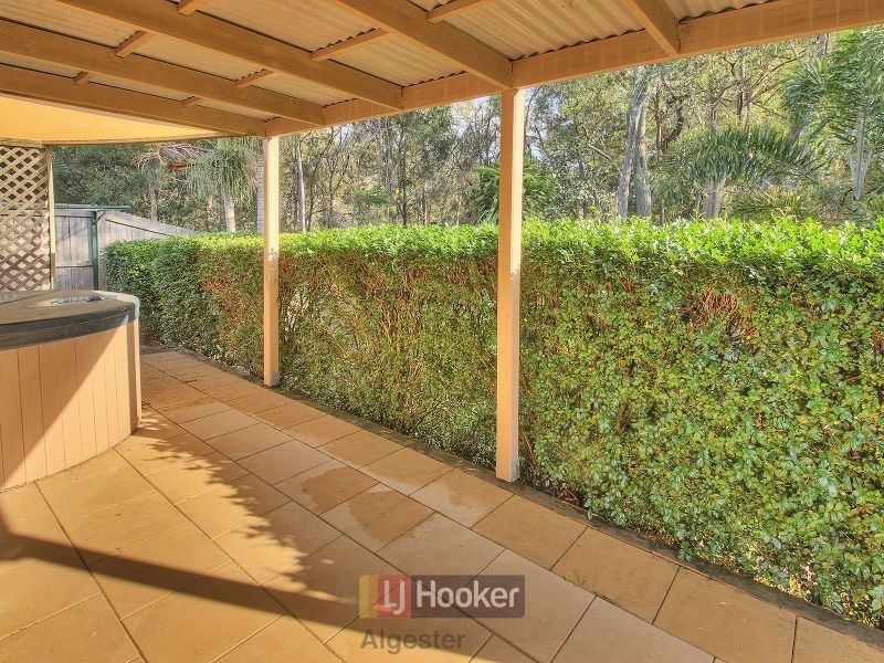 3 Majestic Court, Regents Park QLD 4118