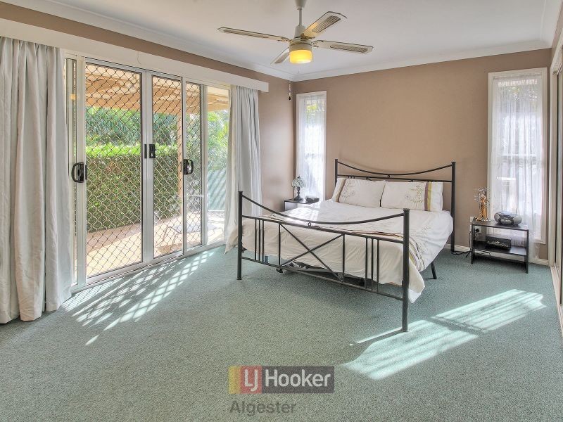 3 Majestic Court, Regents Park QLD 4118