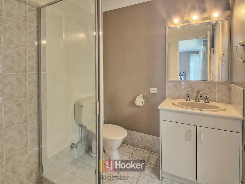 3 Majestic Court, Regents Park QLD 4118