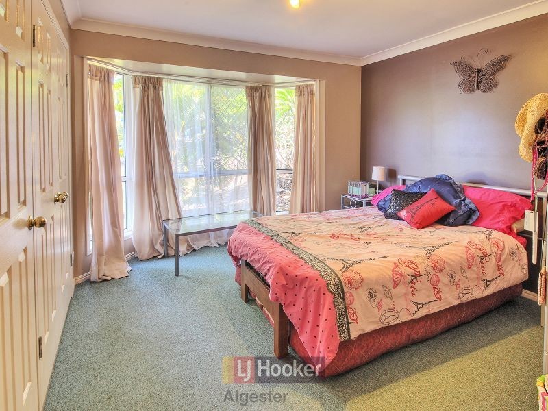 3 Majestic Court, Regents Park QLD 4118