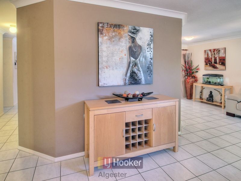 3 Majestic Court, Regents Park QLD 4118