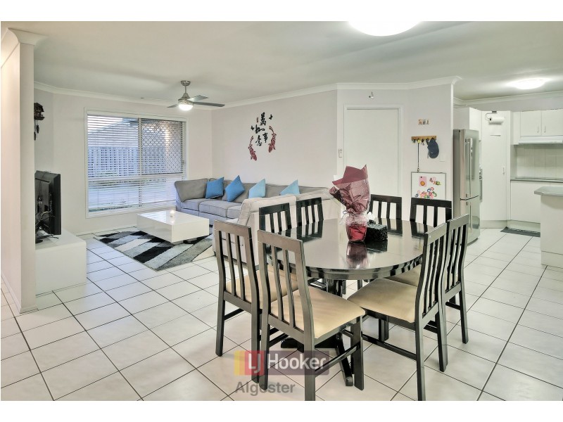 8 Dewick Court, Calamvale QLD 4116