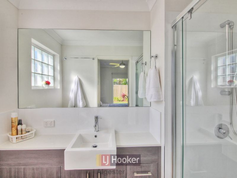 2/12 Finlayson Street, Acacia Ridge QLD 4110